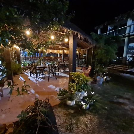 Hotel Don Panchon y Maruxa Isla Holbox Exterior foto