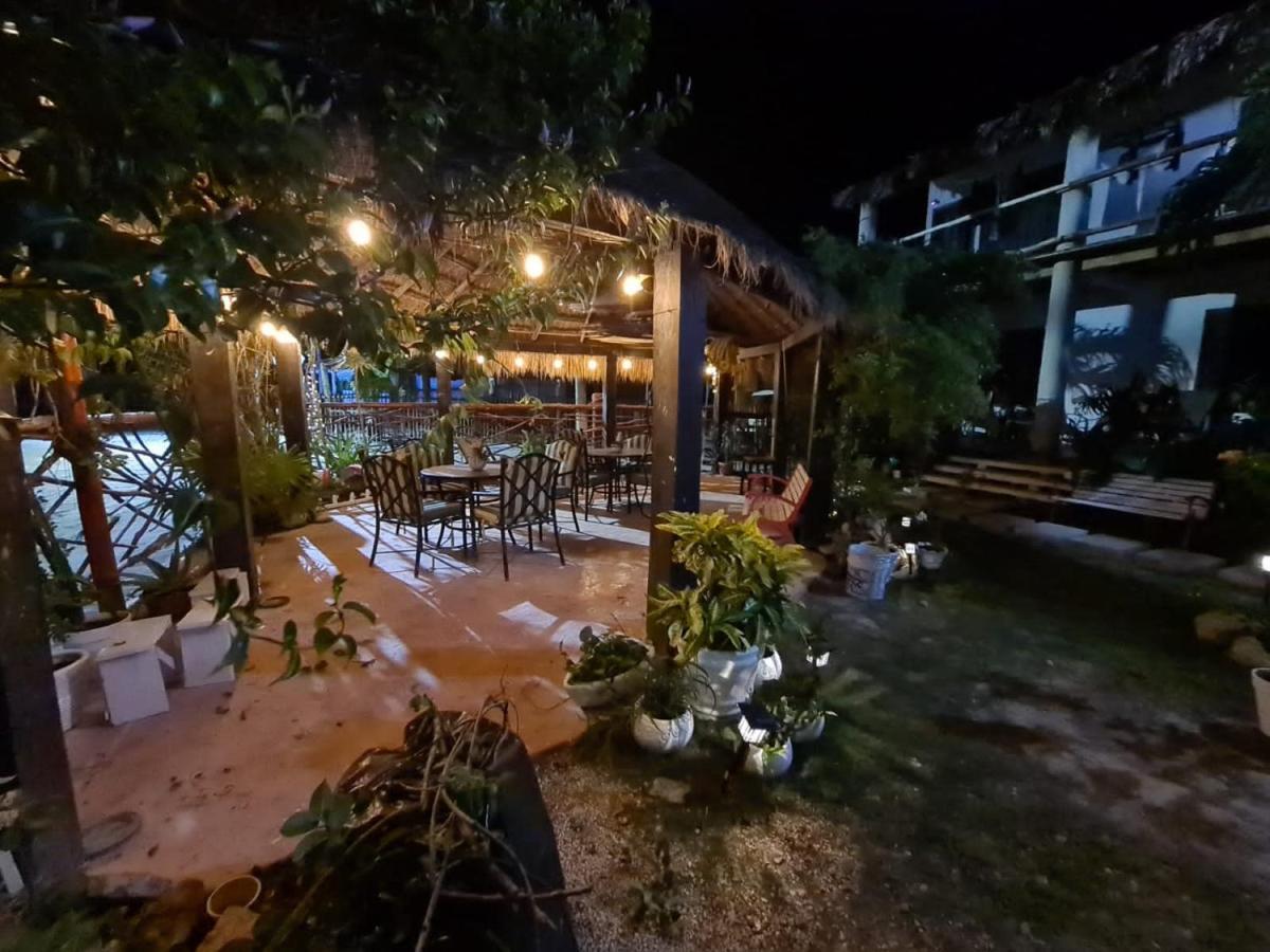 Hotel Don Panchon y Maruxa Isla Holbox Exterior foto